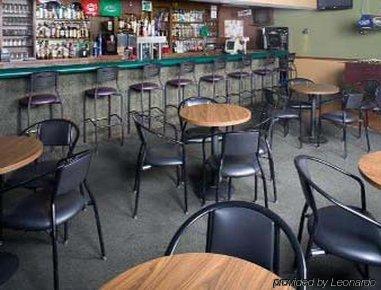 Travelodge By Wyndham Lincoln Airport I-80 Restaurant photo